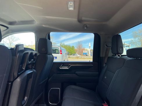 Certified 2025 Chevrolet Silverado 2500 LT w/ Convenience Package AWD/4WD image 28