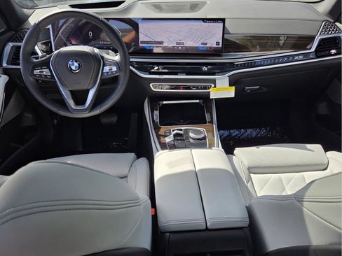 Used 2026 BMW X5 sDrive40i w/ Premium Package RWD image 14