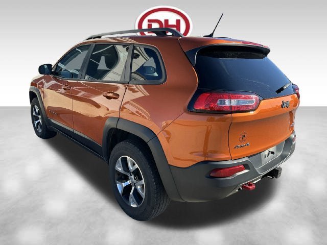 Used 2014 Jeep Cherokee Trailhawk w/ Cold Weather Group AWD/4WD image 6