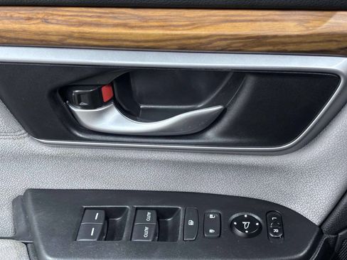 Used 2017 Honda CR-V EX image 29