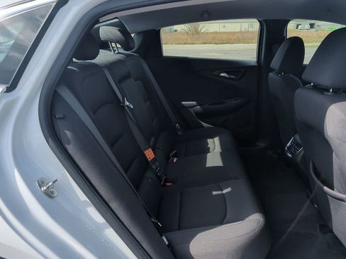 Used 2025 Chevrolet Malibu LT FWD image 38