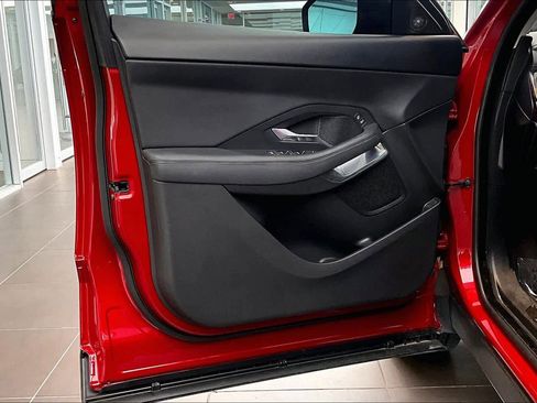 Used 2019 Jaguar E-PACE S image 22