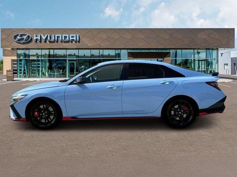 Used 2025 Hyundai Elantra N FWD image 4