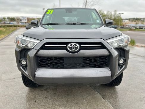 Used 2021 Toyota 4Runner SR5 AWD/4WD image 2