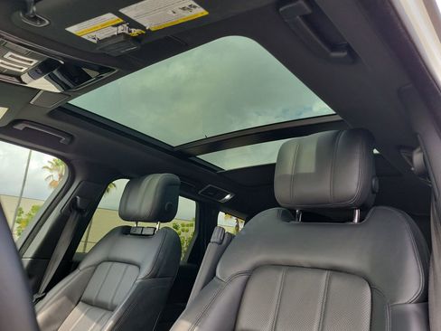 Used 2021 Land Rover Range Rover Sport HSE Silver Edition image 25