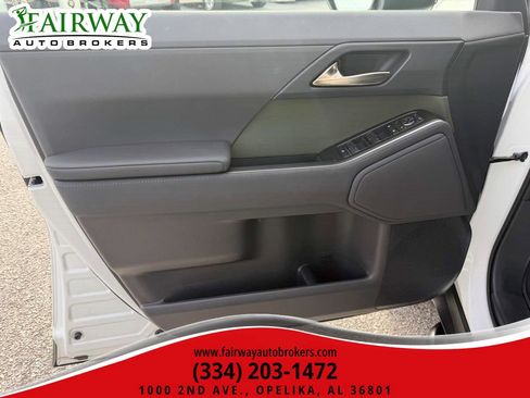 Used 2025 Lexus GX 550 image 9