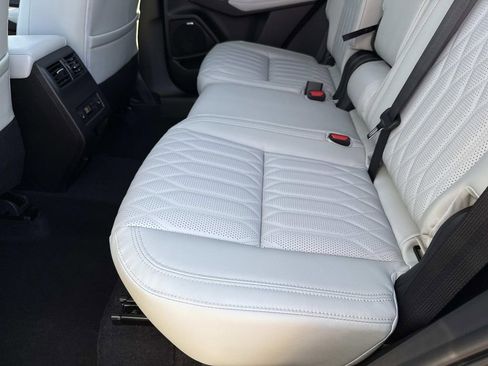 New 2026 Mitsubishi Outlander SEL AWD/4WD image 14