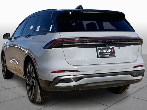 New 2026 Lincoln Nautilus Reserve w/ Jet Appearance Package AWD/4WD image 12