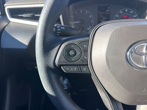 Used 2025 Toyota Corolla LE image 13