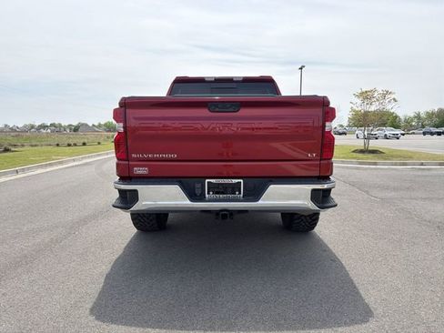 Used 2023 Chevrolet Silverado 1500 LT w/ Convenience Package II image 4