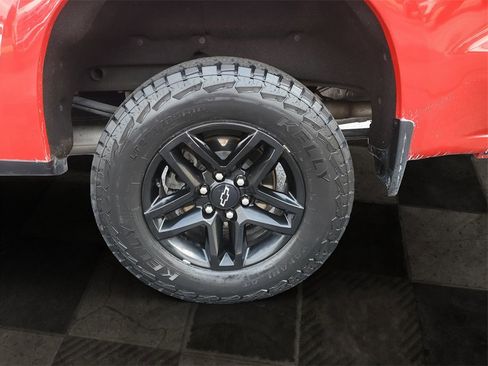 Used 2022 Chevrolet Silverado 1500 LT Trail Boss w/ LT Trail Boss Premium Package image 5