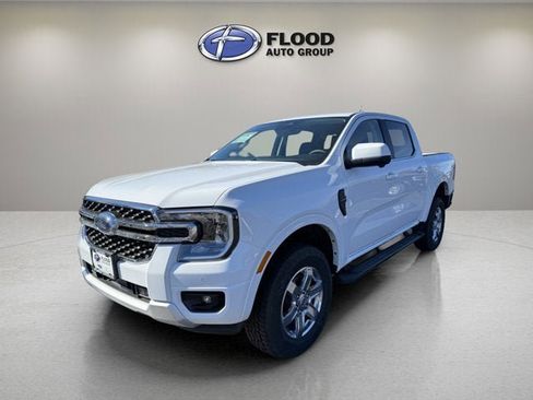New 2026 Ford Ranger Lariat w/ Chrome Accent Package image 3
