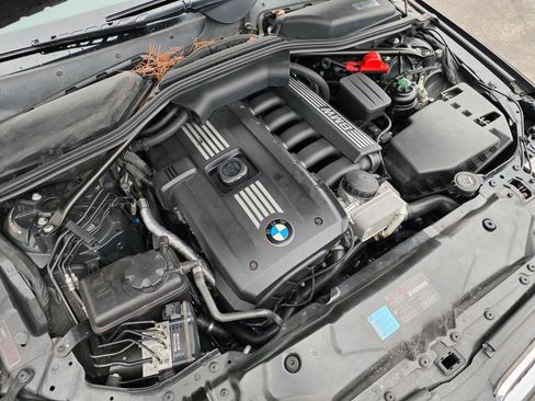Used 2009 BMW 528i Sedan RWD image 31