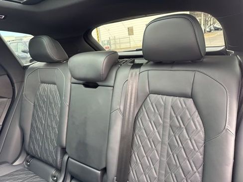 Used 2025 Audi SQ5 Premium Plus image 27