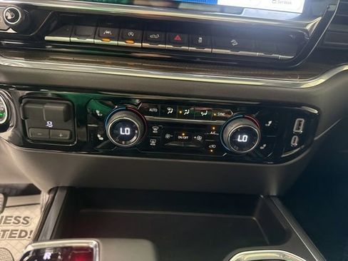 Used 2024 Chevrolet Silverado 1500 LT Trail Boss w/ Convenience Package II image 34