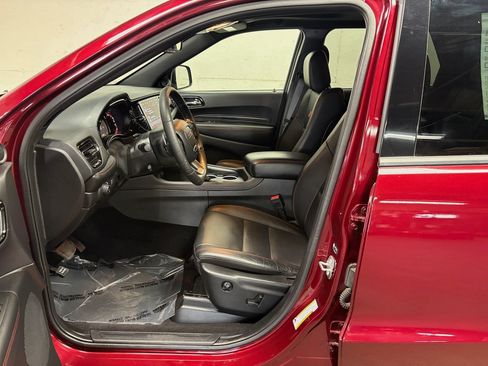 Used 2023 Dodge Durango GT AWD/4WD image 3