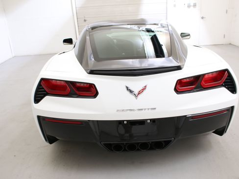 Used 2017 Chevrolet Corvette Stingray Coupe w/ Battery Protection Package RWD image 8