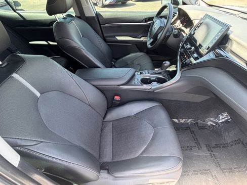 Used 2022 Toyota Camry XSE w/ Navigation Package FWD image 14