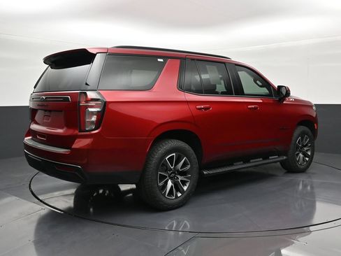 Used 2023 Chevrolet Tahoe Z71 w/ Luxury Package AWD/4WD image 5