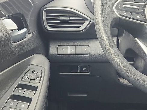 Certified 2022 Hyundai Santa Fe SEL AWD/4WD image 12