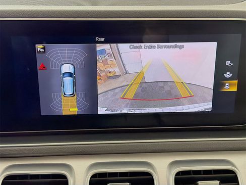 Used 2020 Mercedes-Benz GLE 350 4MATIC image 18