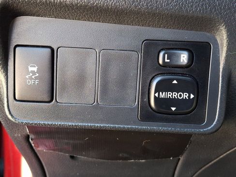 Used 2012 Toyota Corolla S image 25