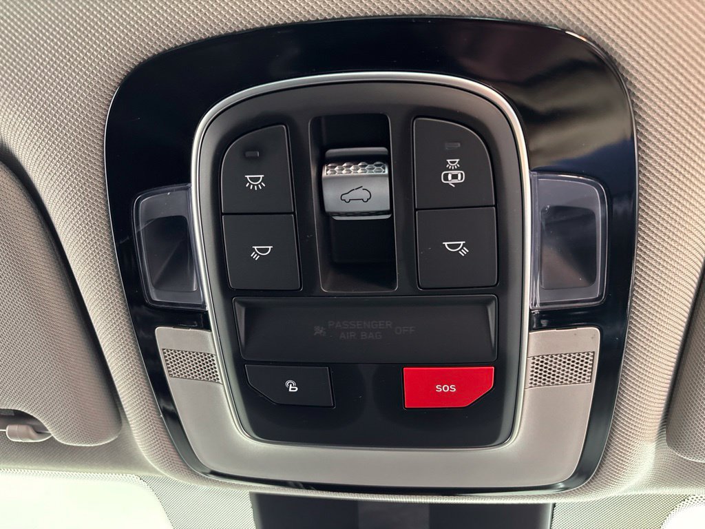 Used 2023 Hyundai Santa Fe SEL w/ Premium Package FWD image 14