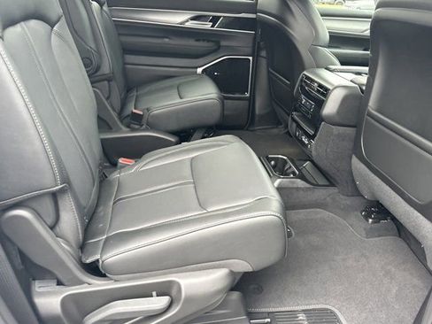 New 2026 Jeep Grand Wagoneer Limited image 13