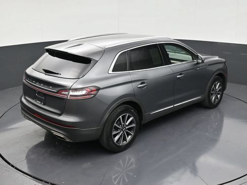 Used 2022 Lincoln Nautilus FWD image 16