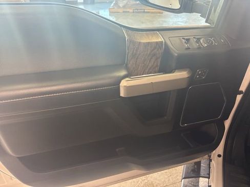 Used 2019 Ford F350 Lariat w/ Lariat Ultimate Package image 16