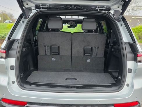 New 2026 Jeep Grand Cherokee L Limited image 15