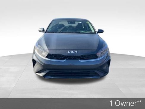 Certified 2023 Kia Forte LXS image 3
