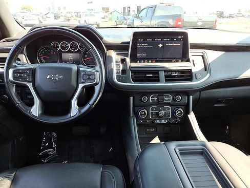 Used 2021 Chevrolet Tahoe Z71 w/ Z71 Signature Package AWD/4WD image 24