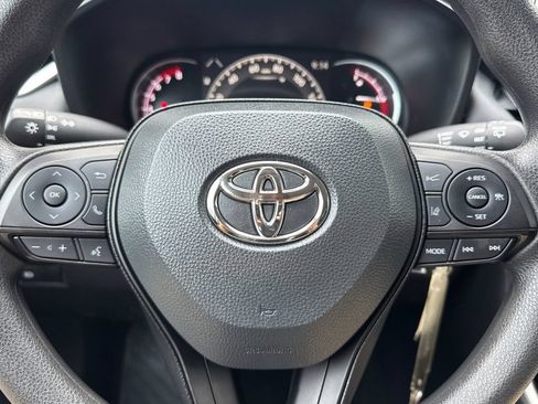 Certified 2024 Toyota RAV4 LE AWD/4WD image 21