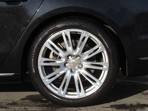 Used 2015 Audi A8 3.0T w/ Premium Package image 26