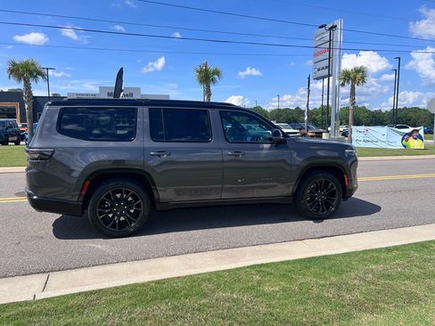 New 2026 Jeep Grand Wagoneer Summit AWD/4WD image 2
