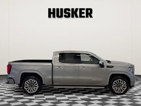Used 2024 GMC Sierra 1500 Denali Ultimate AWD/4WD image 2