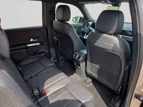 Used 2020 Mercedes-Benz GLB 250 image 32