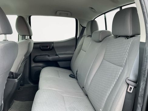 Used 2022 Toyota Tacoma SR image 23