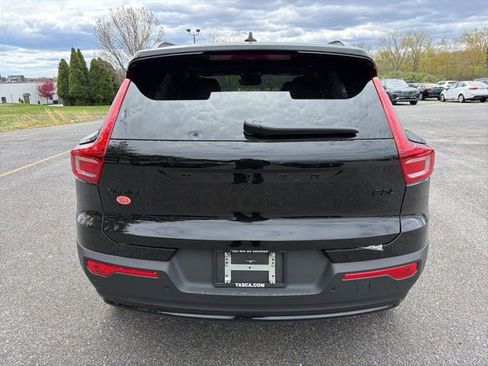 New 2026 Volvo XC40 B5 Ultra w/ Protection Package Premier AWD/4WD image 4
