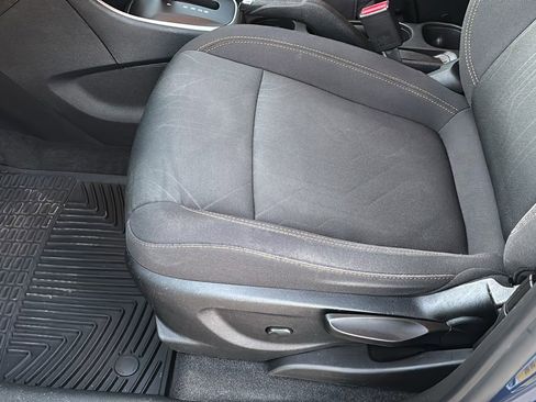 Used 2019 Chevrolet Trax LT image 23