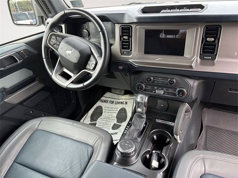 Used 2022 Ford Bronco Outer Banks image 11