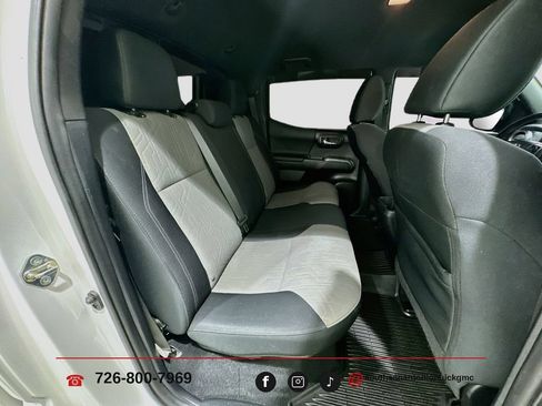 Used 2021 Toyota Tacoma TRD Off-Road w/ Technology Package AWD/4WD image 25