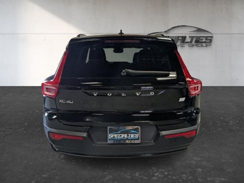 Used 2021 Volvo XC40 P8 Recharge w/ Advanced Package AWD/4WD image 9