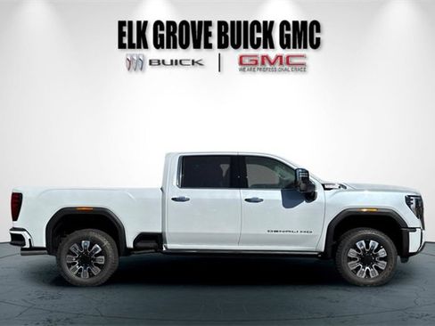 New 2026 GMC Sierra 3500 Denali w/ Denali Reserve Package image 3
