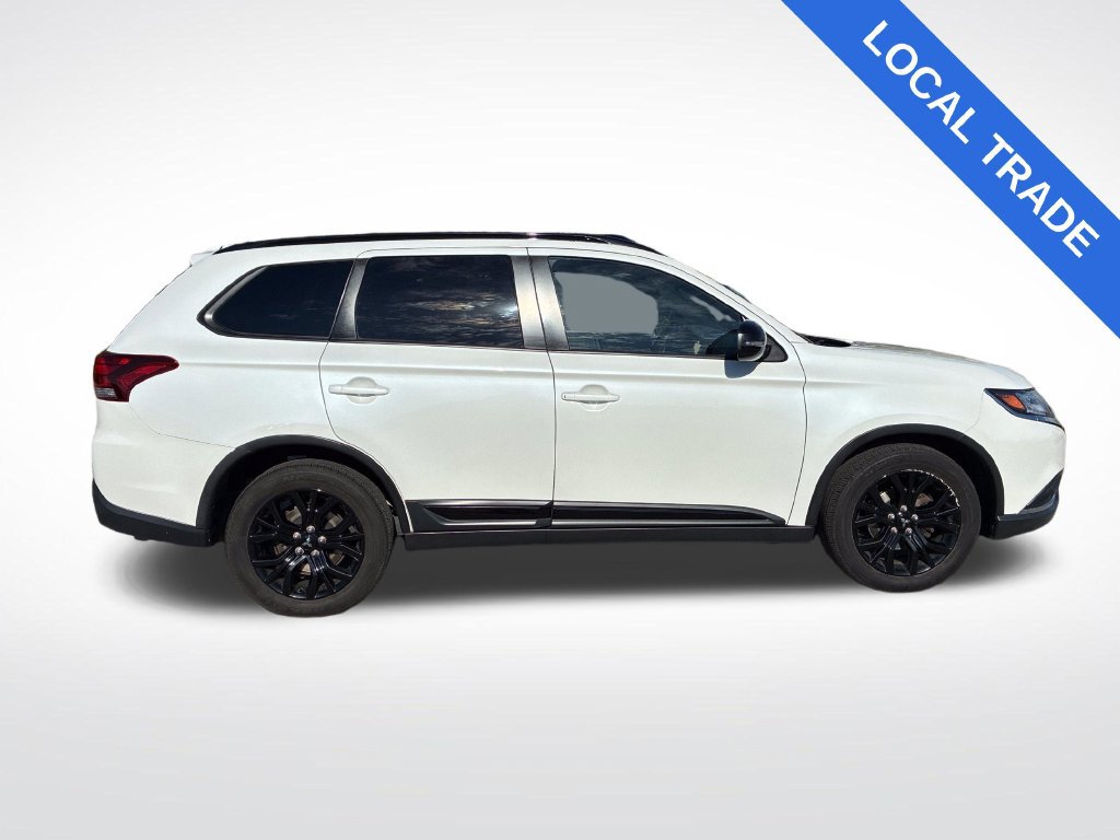 Used 2019 Mitsubishi Outlander SE AWD/4WD image 2