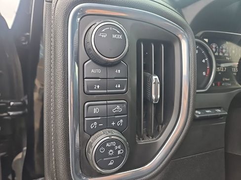 Used 2020 Chevrolet Silverado 3500 High Country w/ Snow Plow Prep/Camper Package image 16