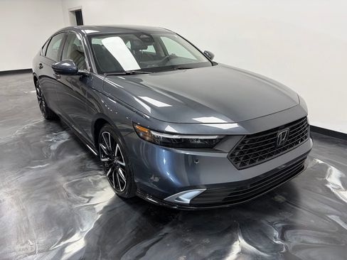 Used 2024 Honda Accord Touring image 16