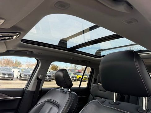 Used 2022 Jeep Grand Cherokee L Limited image 18