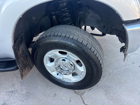 Used 2012 Ford F250 XLT w/ Camper Pkg image 12